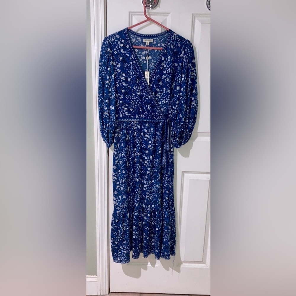 Max Studio Bohemian Puff Sleeves Dress. New!